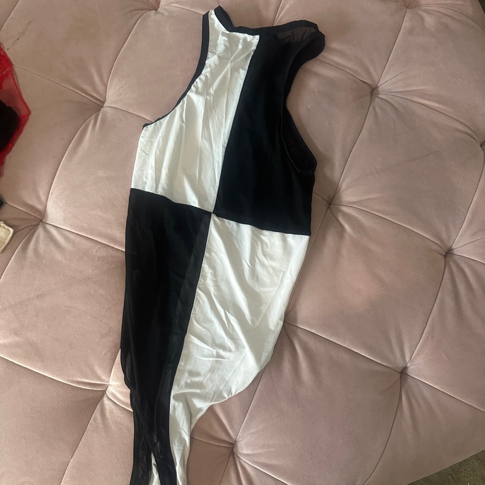Black and White Sleeveless Dress